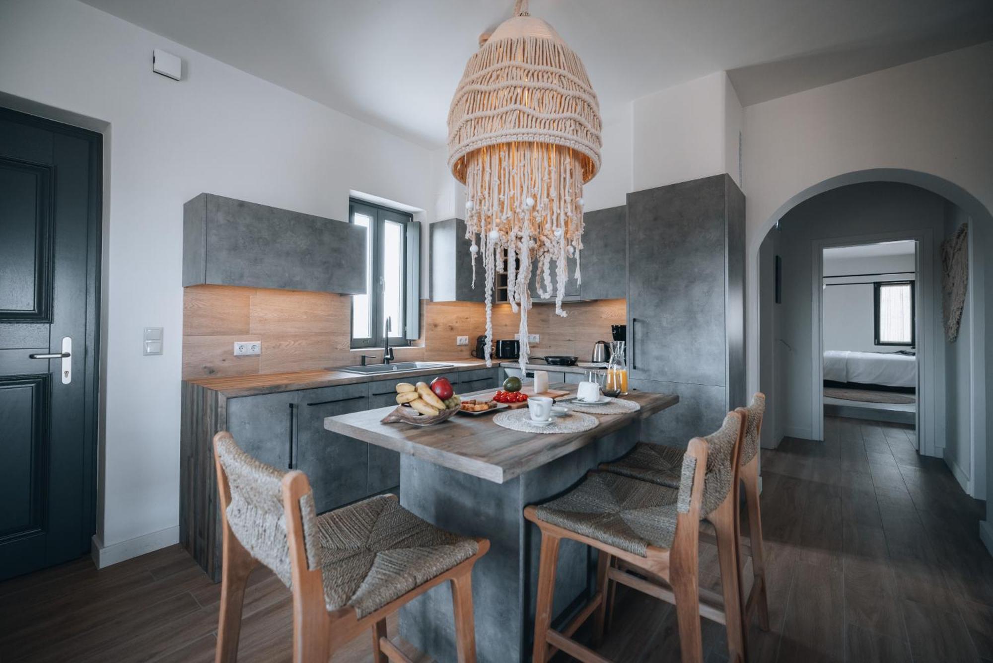 Kosmitis Suites & Villas Naousa  Room photo